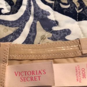 Victoria secret 38dd strapless bra